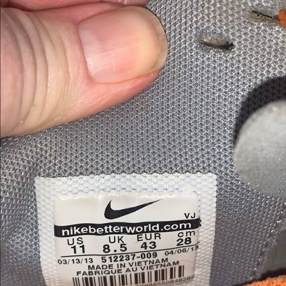 WOMEN’S 11 NIKE FREE 3.0 RUNNING SHOES - Picture 3 of 5